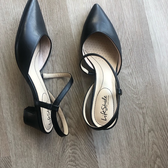 Women’s Lifestride soft system black flats 9 1/2 - Picture 3 of 3